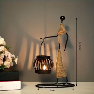 Kovový svícen - ženská postava